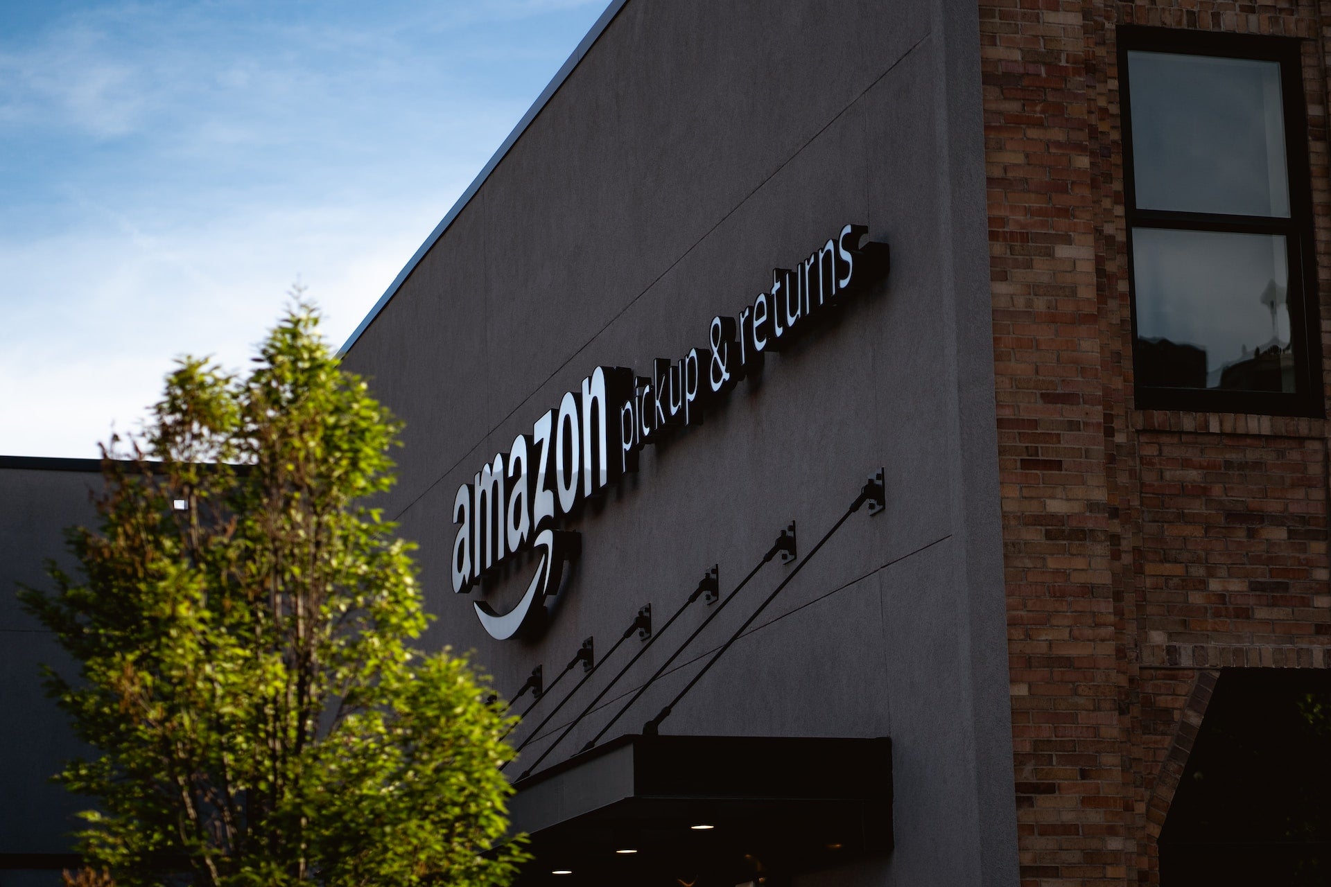 Behind the Scenes: How We Resell Amazon Returns