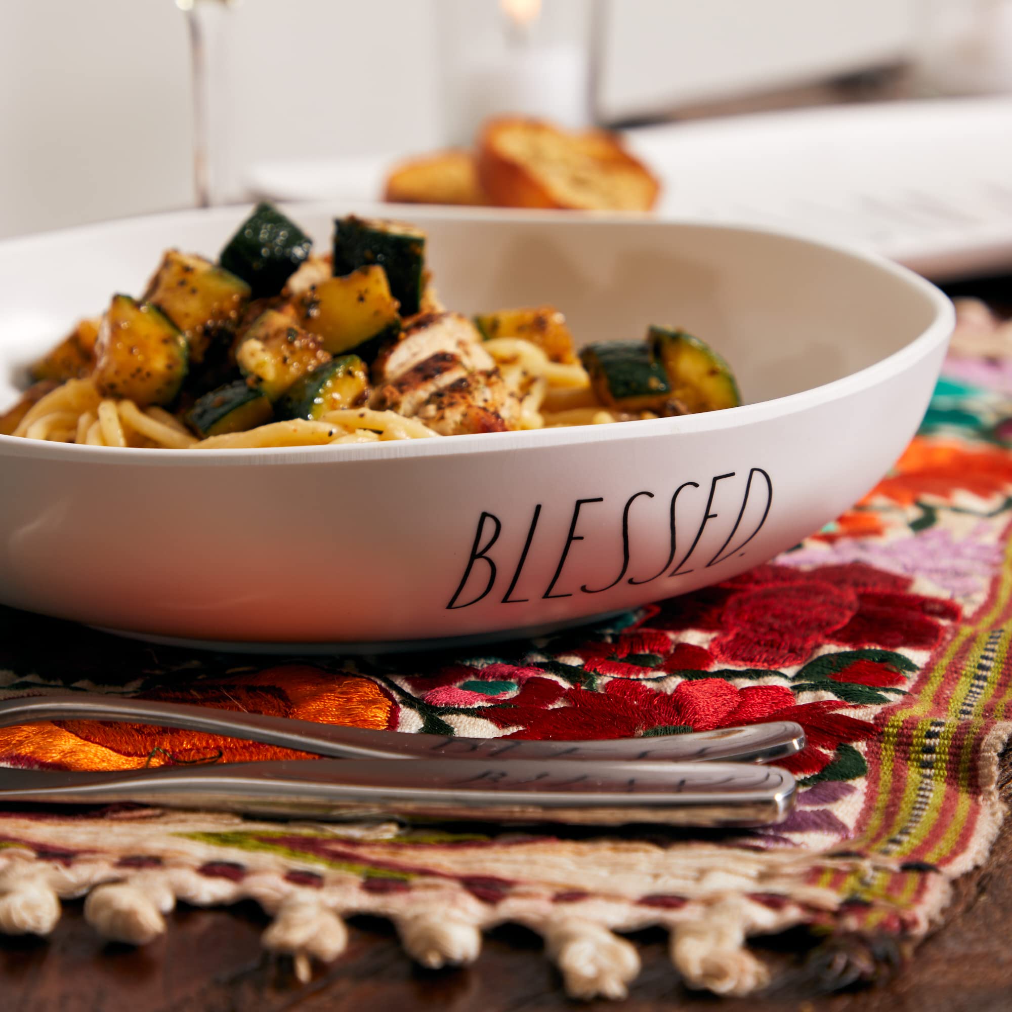 Rae Dunn Melamine Dinner Bowl - Durable Dishwasher Safe Pasta Bowls - Set of 6 (9 inch / 8.2oz) Perfect Bowls for Soup, Cereal, Pasta, Salads and Gifts - Like New