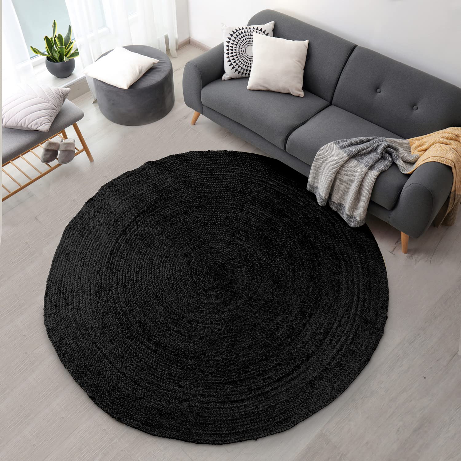 Signature Loom Hand Woven Farmhouse Jute Accent Rug - Like New