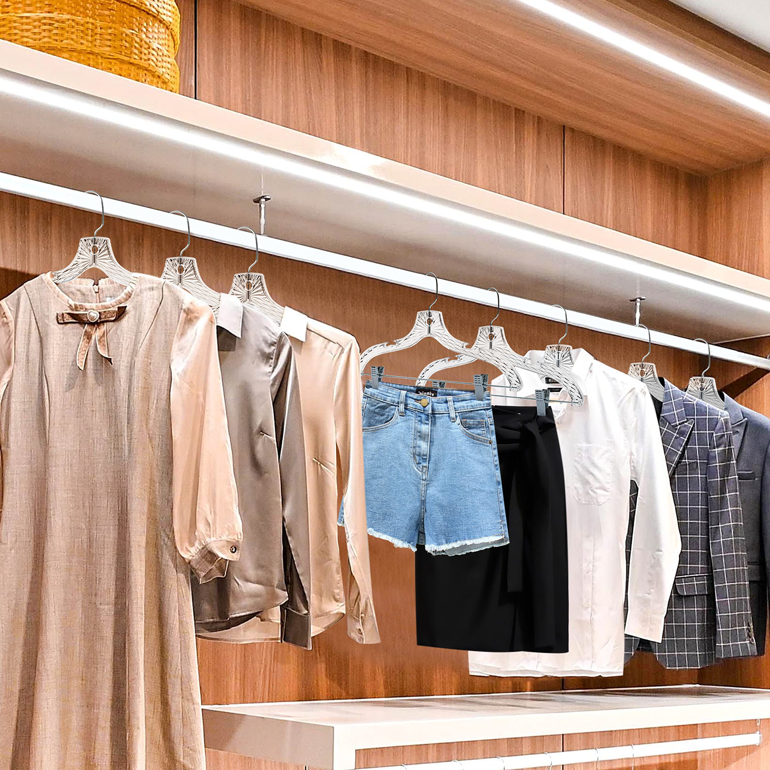 Quality Heavy Duty Clear Crystal Plastic Hangers - 10 Pack - Very Good