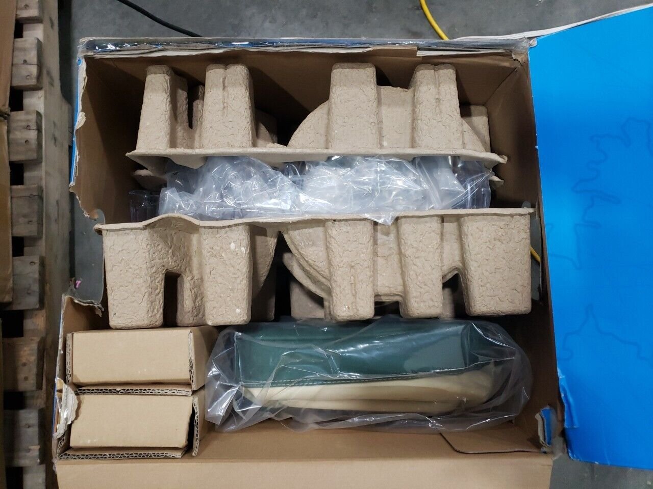 Margaritaville Bahamas Frozen Concoction Maker & Blender Machine New Open Box