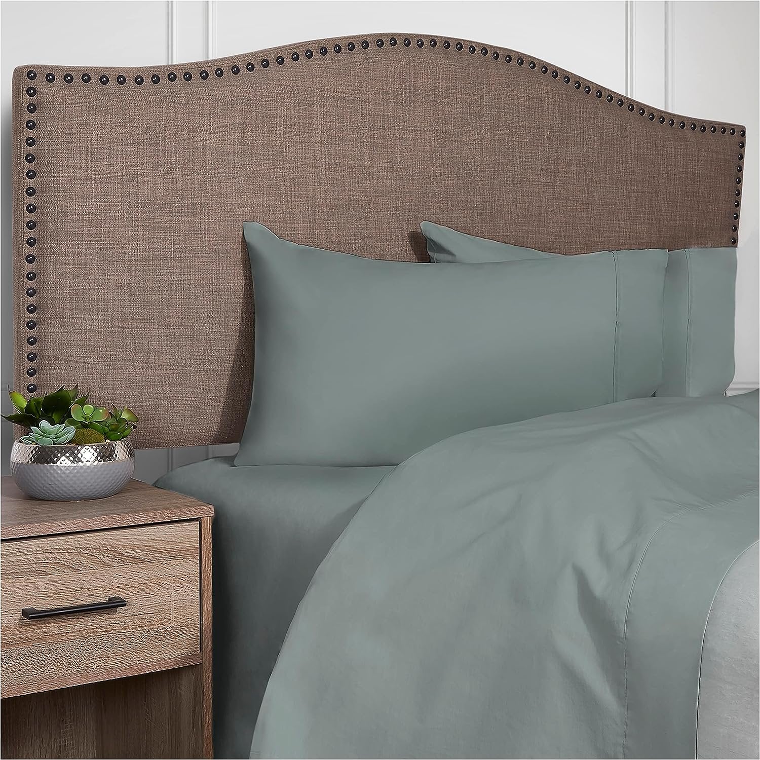 Dwell Studio 100% Cotton Percale Sheet Set - Deep Pocket, 4 Piece - 1 Flat, 1 Deep Pocket Fitted Sheet and 2 Pillowcases, Crisp Cool and Strong Bed Linen (Queen,White)