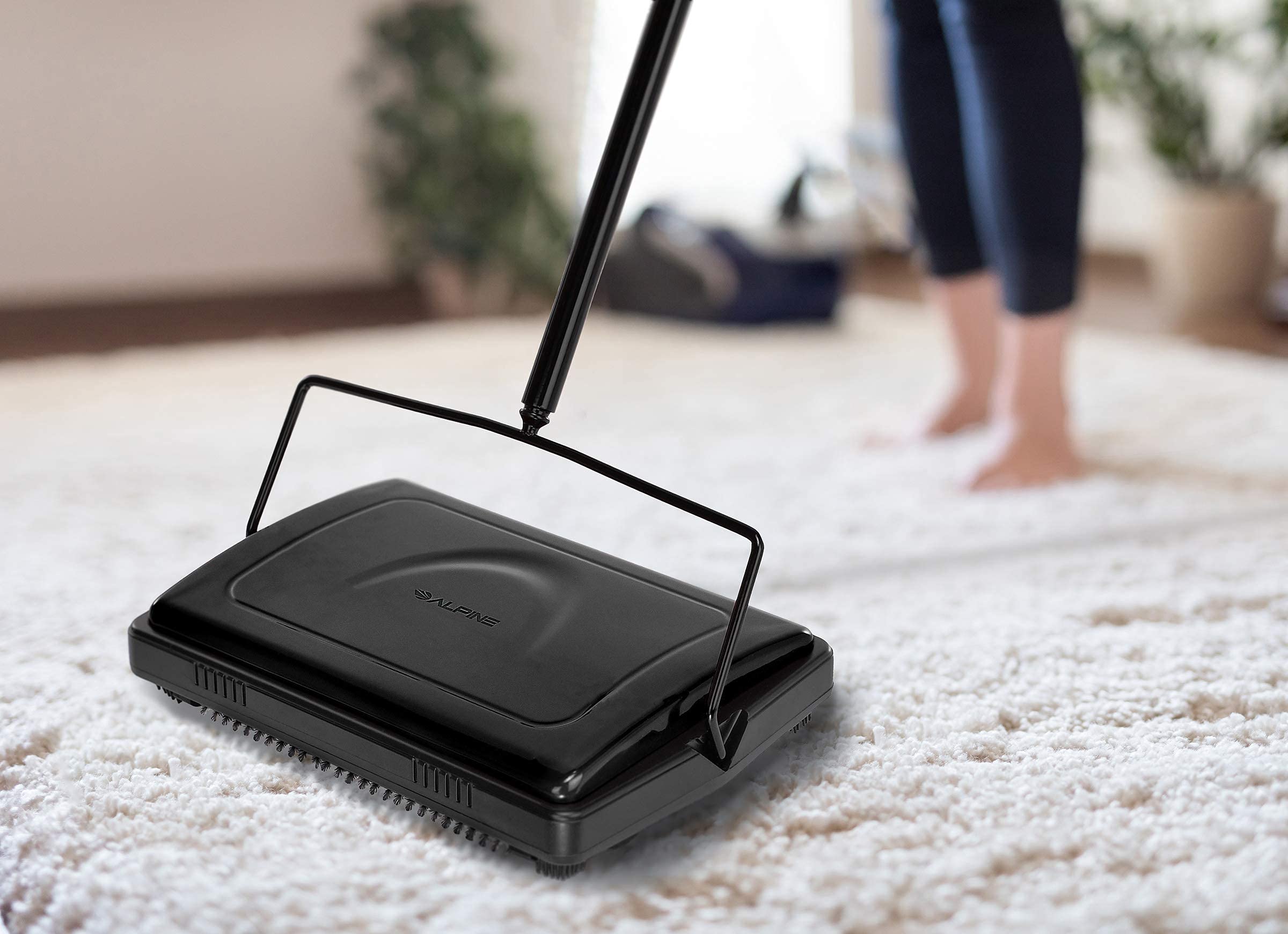 Alpine Industries Triple Brush Floor & Carpet Sweeper – Heavy Duty & Non Electric Multi-Surface Cleaner - Easy Manual Sweeping for Carpeted Floors (Black)  - Like New