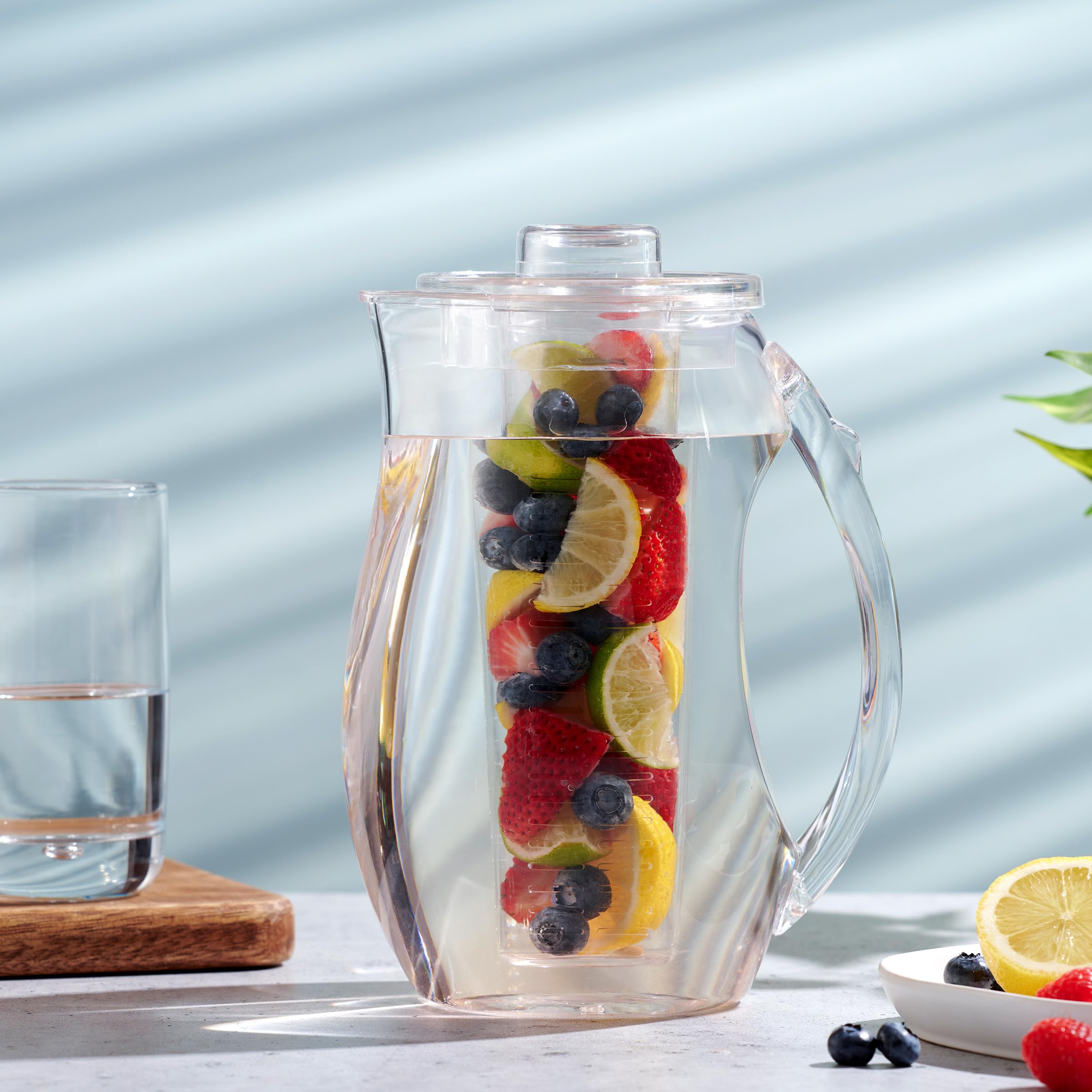 Water Infuser Pitcher � Fruit Infuser Water Pitcher By Home Essentials � Shatterproof Acrylic Pitcher � Elegant Durable Design � Ideal for Iced Tea, Fruit Infused Water and Juice (93 oz)  - Like New