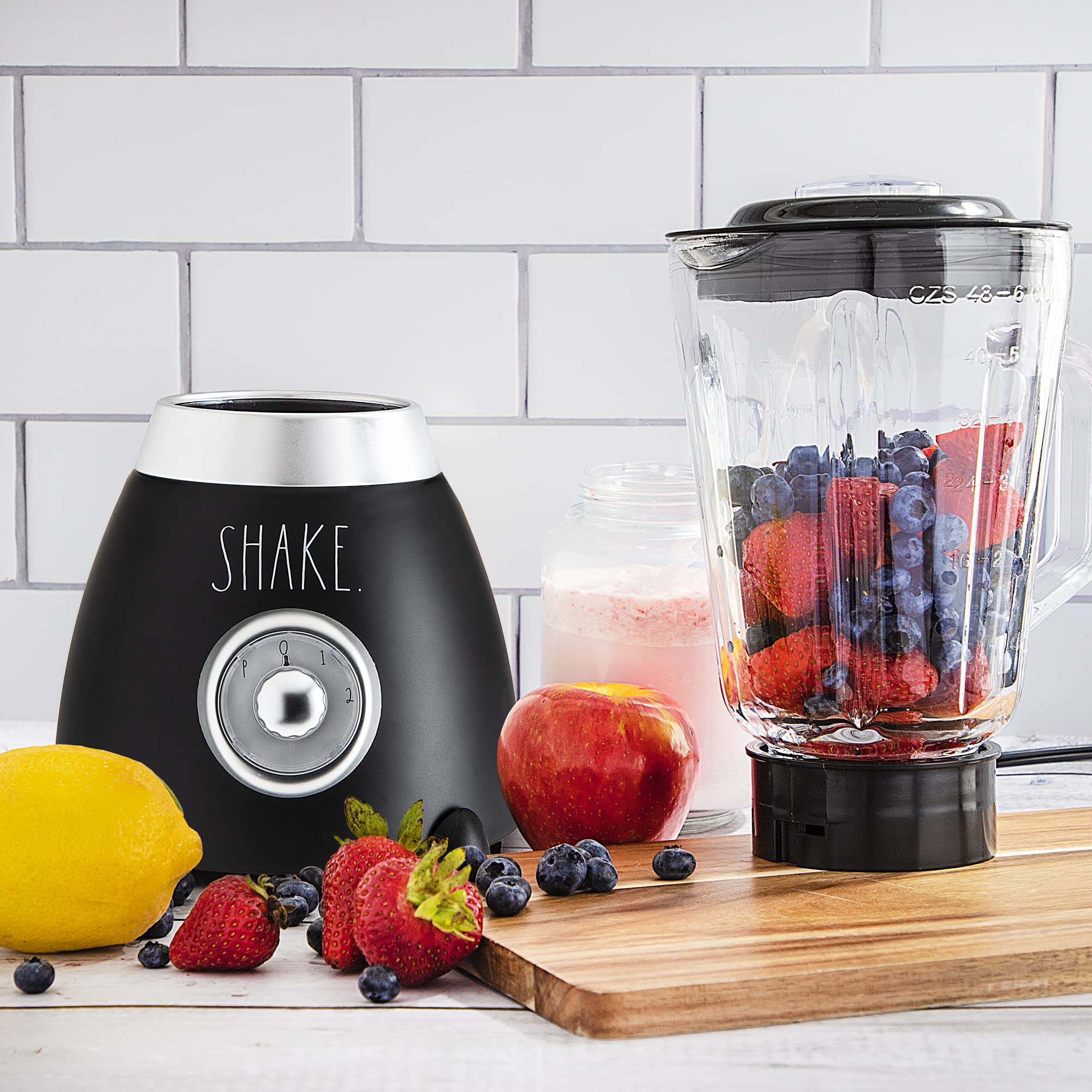 Rae Dunn Table and Countertop Blender- 2 Speed Blender with 1.5 L Glass Container and Lid, 500 W Shake and Smoothie Maker, Juice Blender with 6 Blades  - Like New