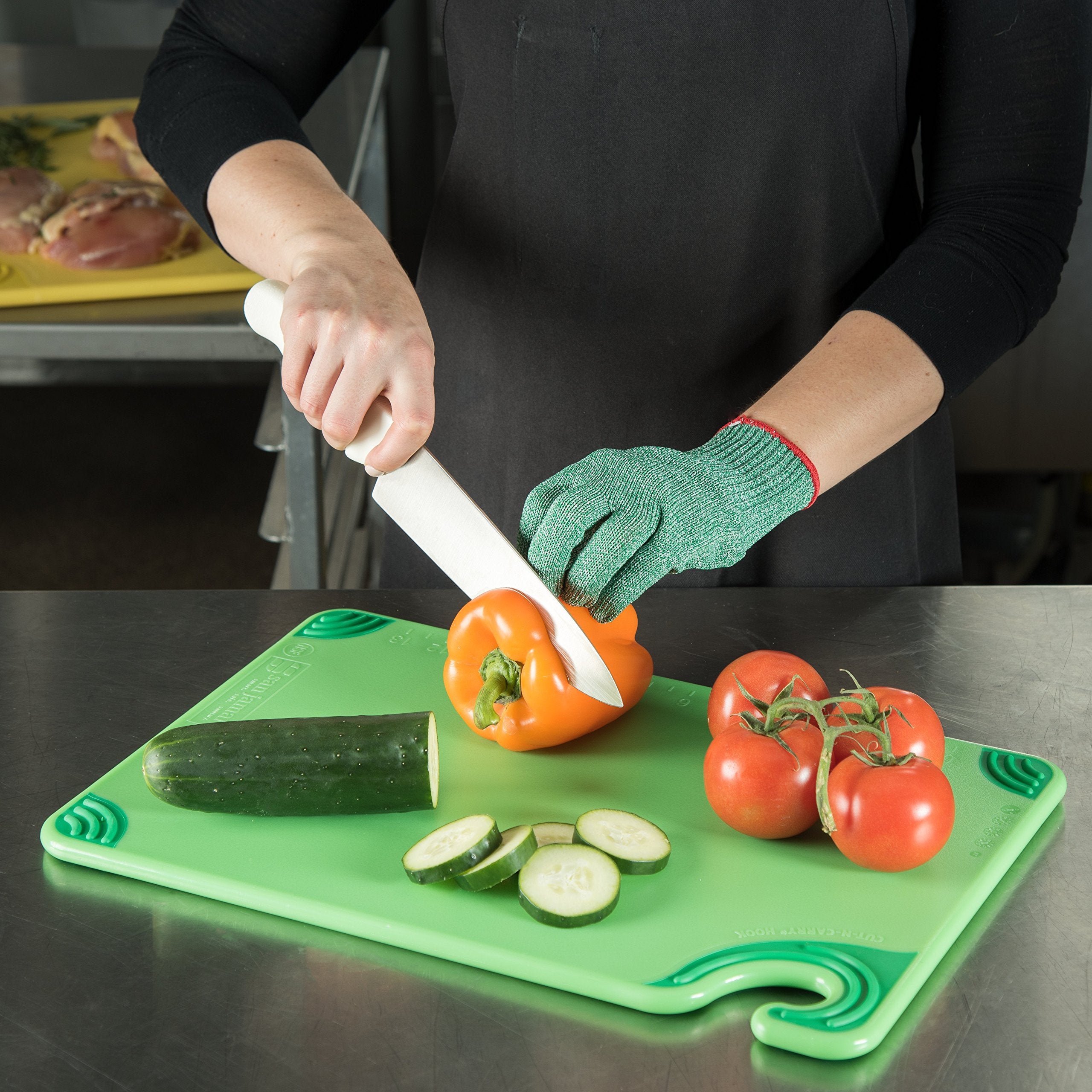 San Jamar Saf-T-Grip Plastic Cutting Board with Safety Hook  - Like New