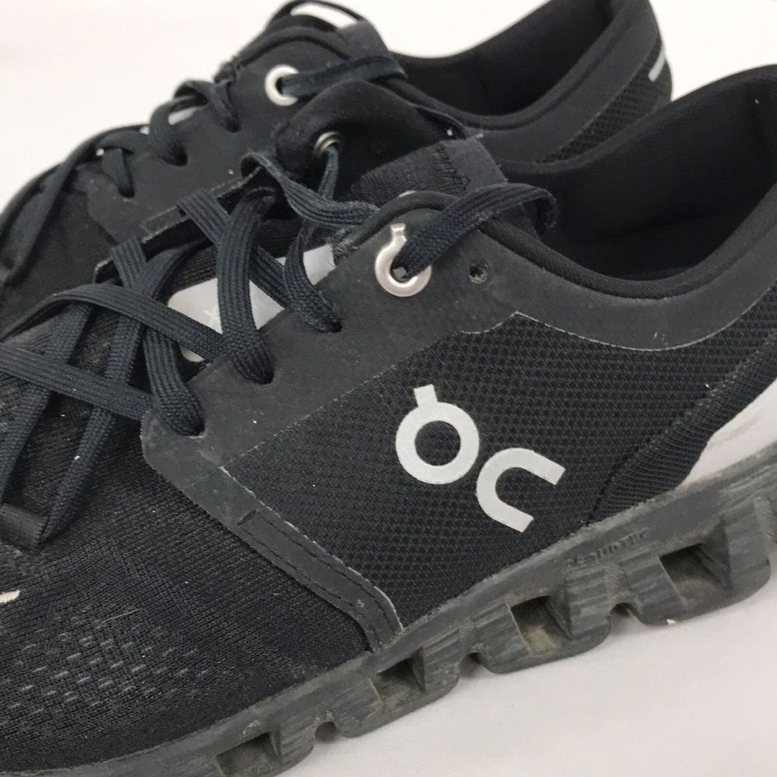 On Womens Cloud 5 Sneakers All Black 8 US