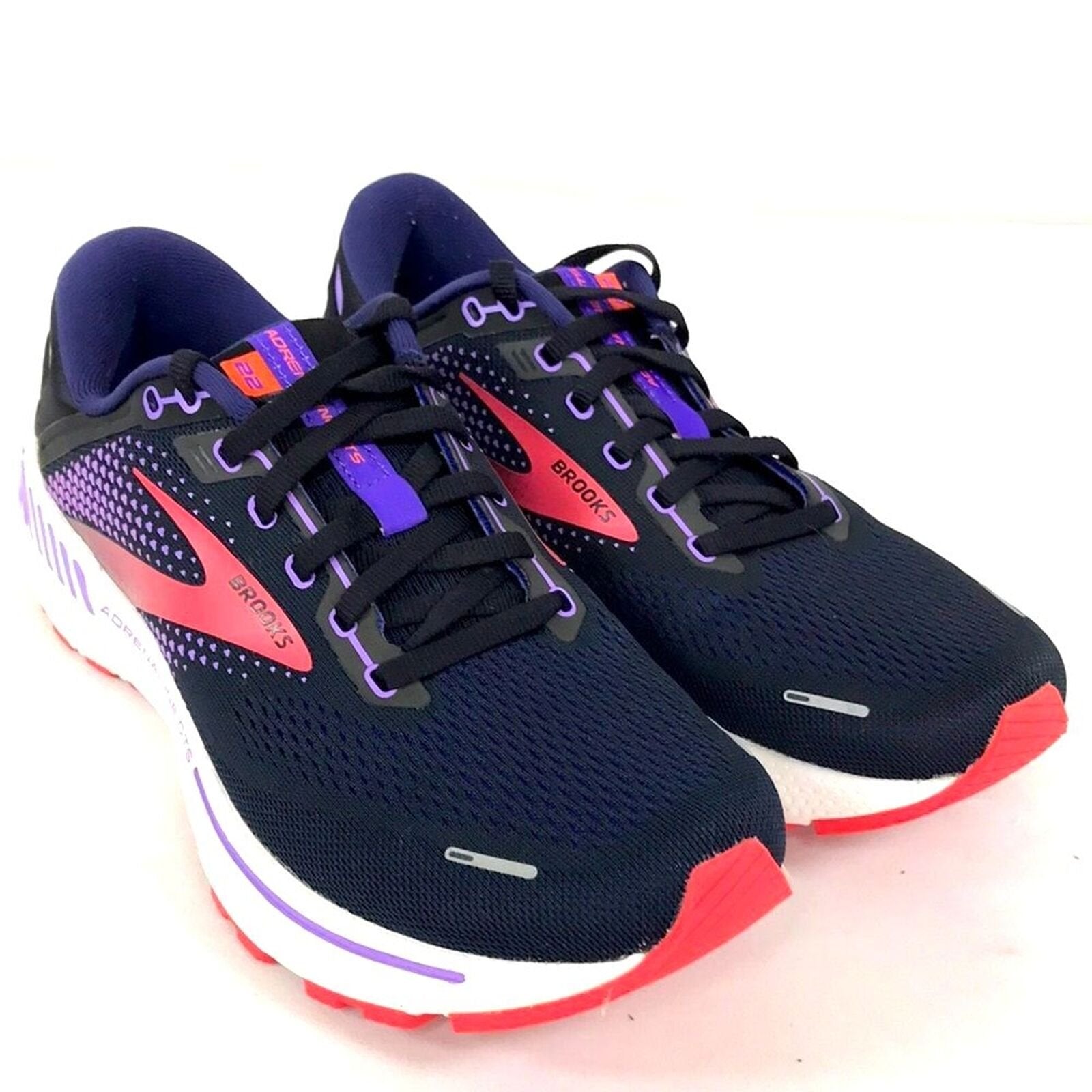 Brooks Womens Adrenaline GTS 22 Supportive Running Shoe 9.5 US