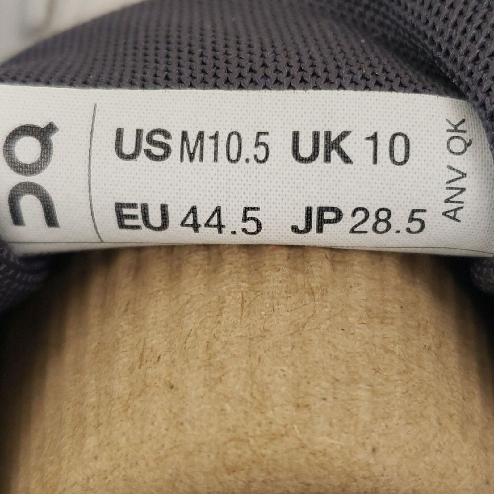 On Mens Cloudswift 3 Sneakers Alloy Glacier Grey 10.5 US