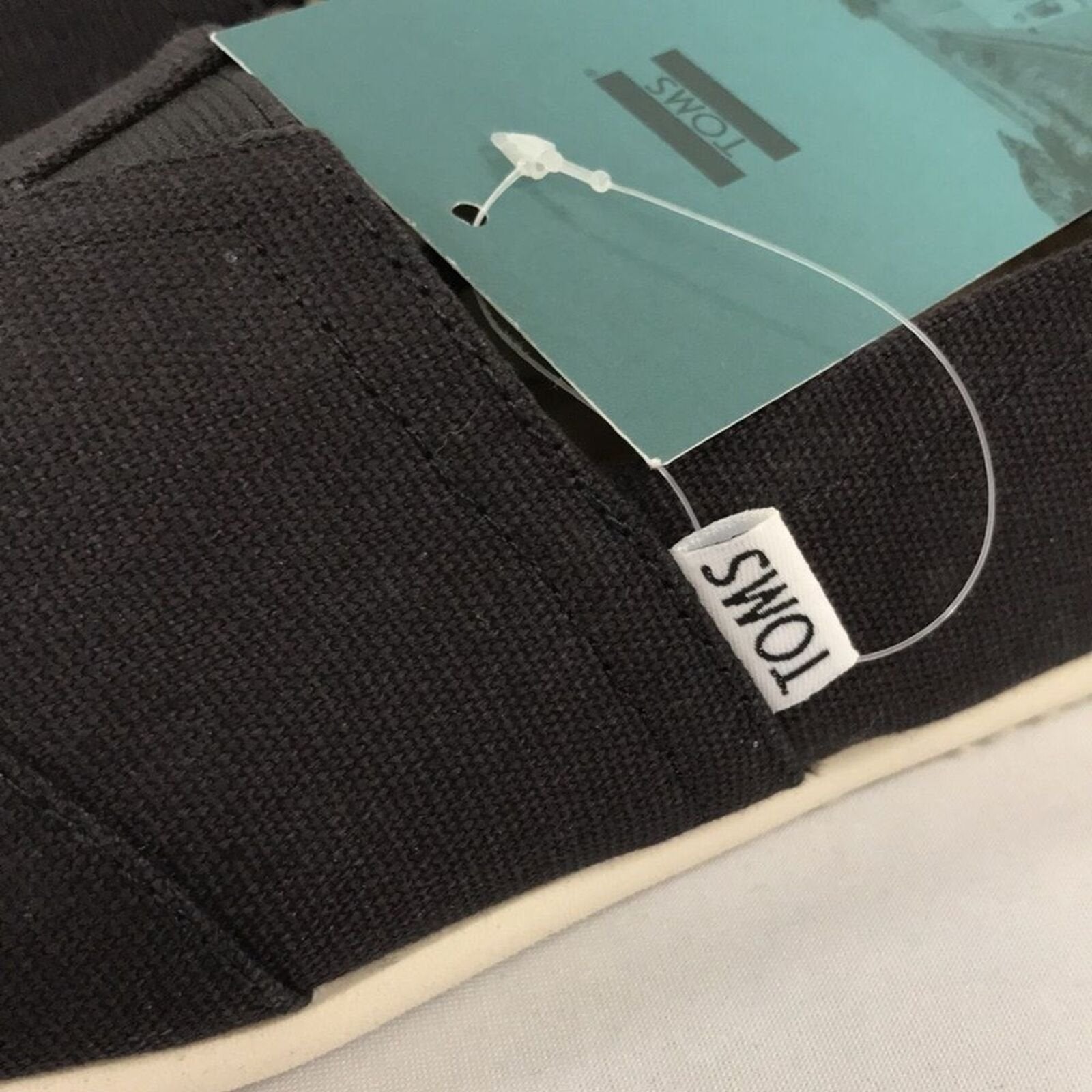 TOMS Womens Classics Black Canvas 8 US